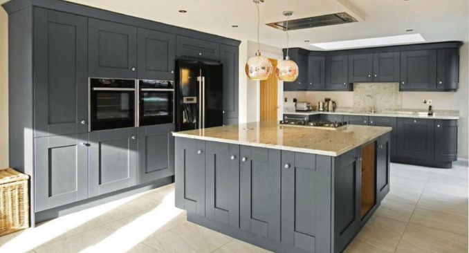 bespoke kitchen designers